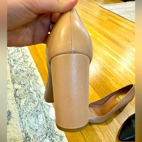 NWT VINCE CAMUTO Women's Desimmy Slip On High Heel Pumps size 10 - Picture 16 of 16